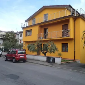 Apartament Irene, Pistoia